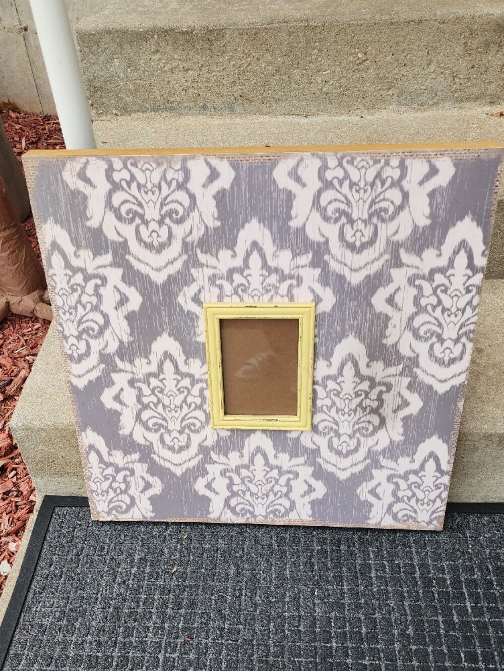 Wall-Mountable Home Art Frame in Light Brown
